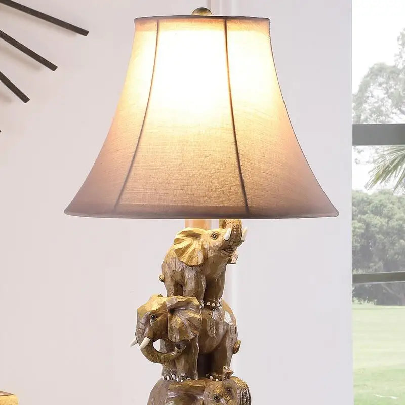21 Inch Wildlife Polyresin Table Lamp