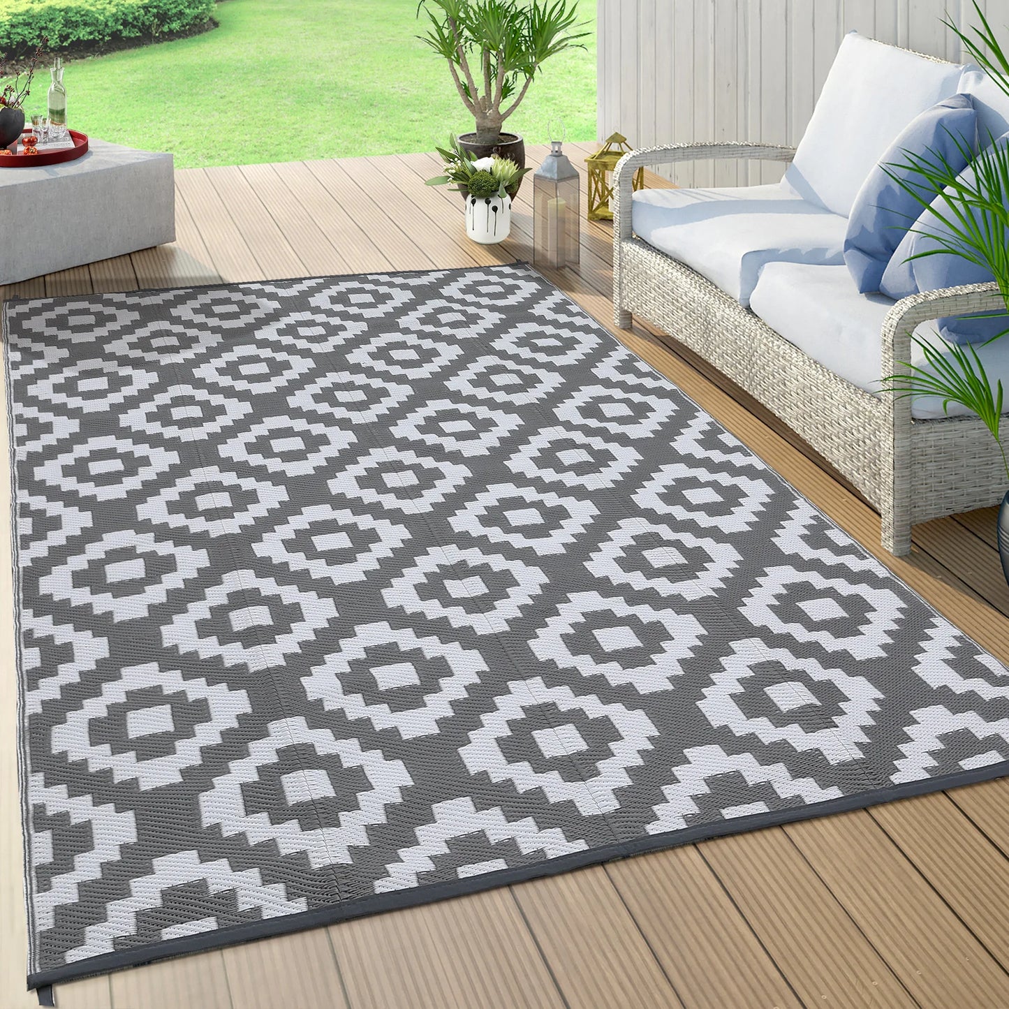 Outdoor Plastic Straw Rug, Waterproof, Reversible