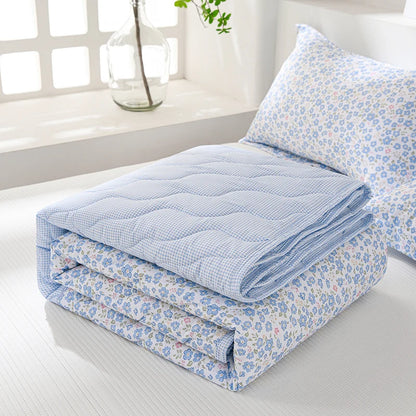 Soft and Clean Washable Summer Quilt