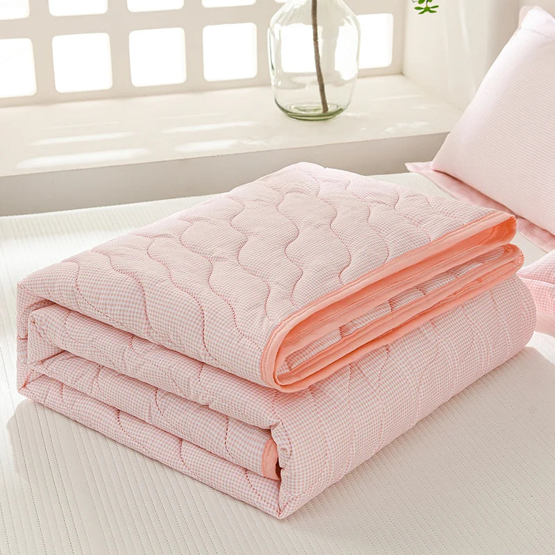 Soft and Clean Washable Summer Quilt