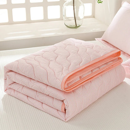 Soft and Clean Washable Summer Quilt