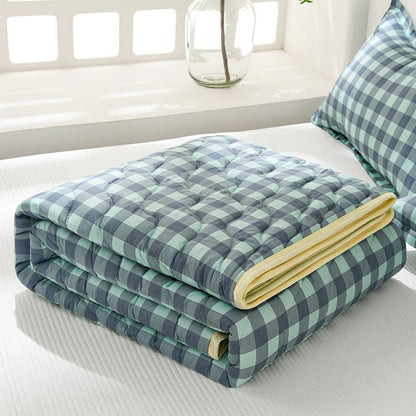 Soft and Clean Washable Summer Quilt