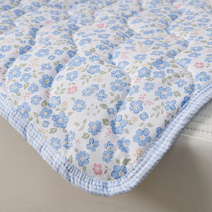 Soft and Clean Washable Summer Quilt