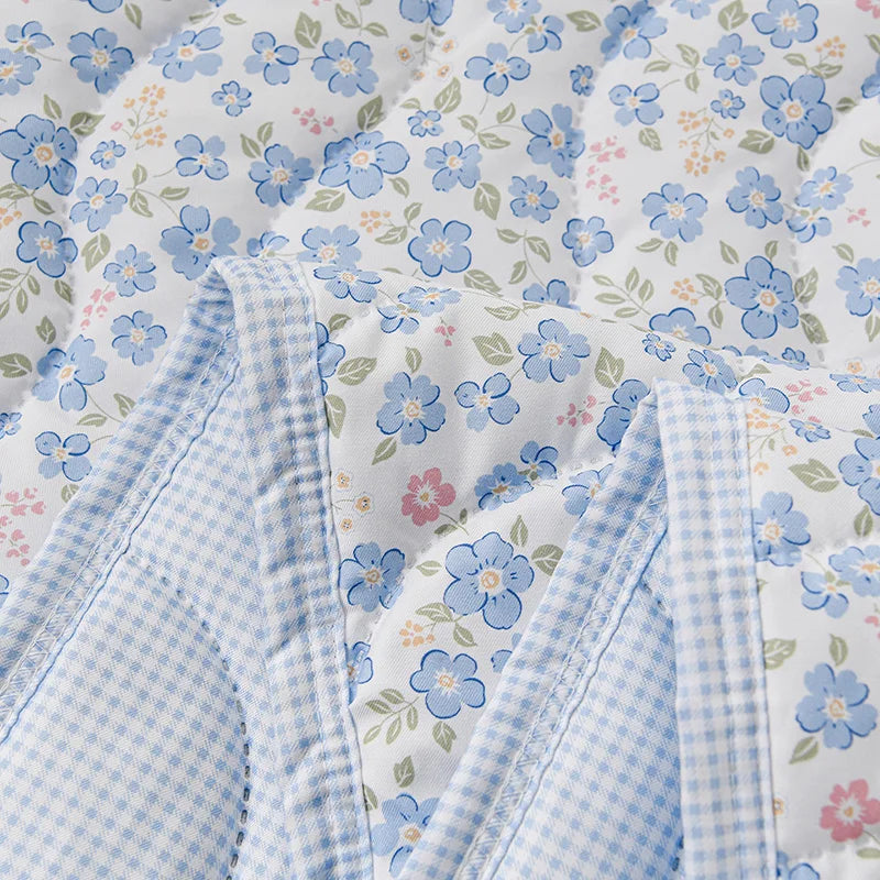 Soft and Clean Washable Summer Quilt