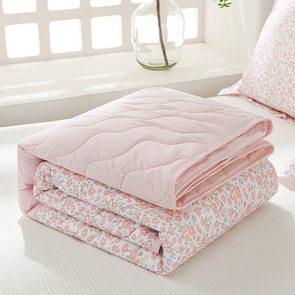 Soft and Clean Washable Summer Quilt