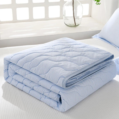 Soft and Clean Washable Summer Quilt